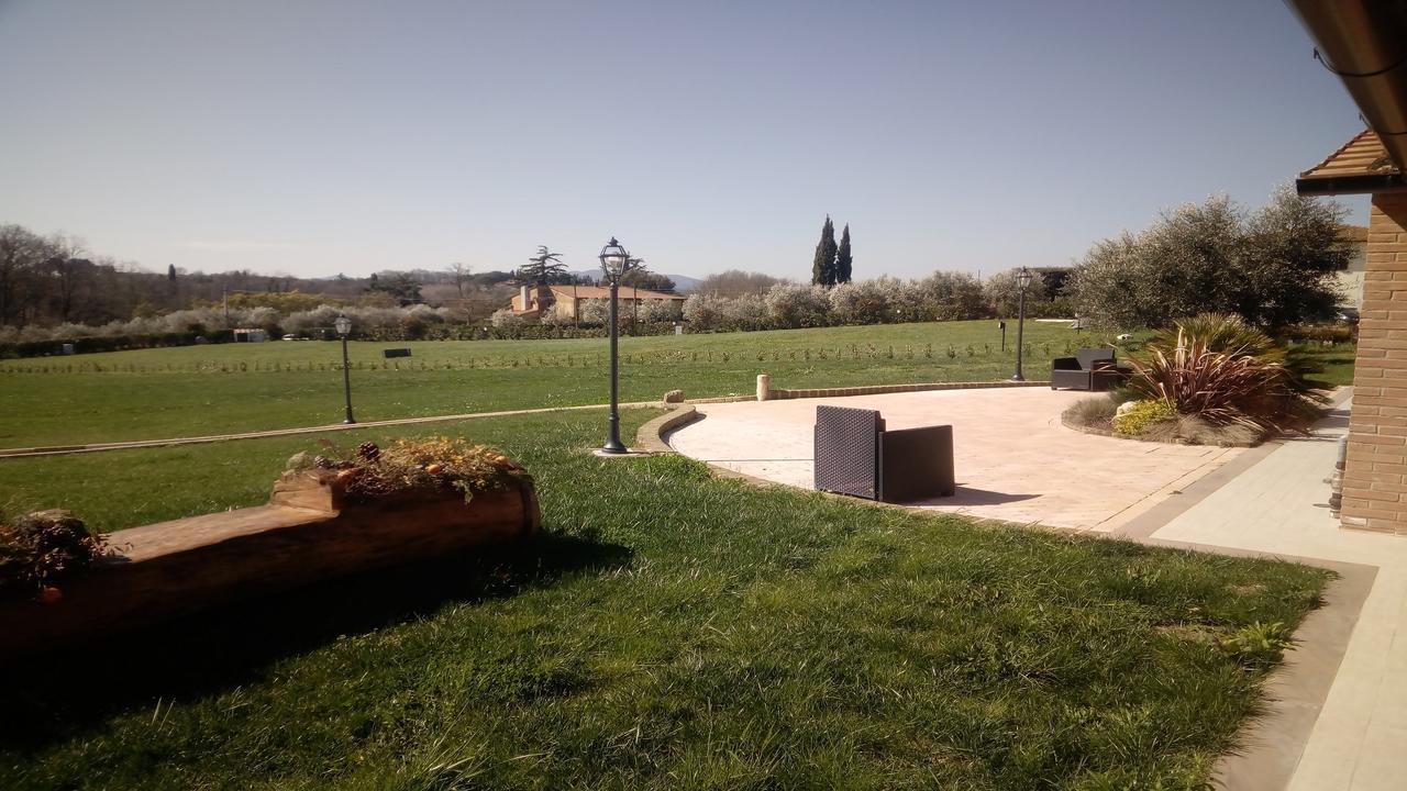 Agriturismo Deni Apartment Cenaia Luaran gambar