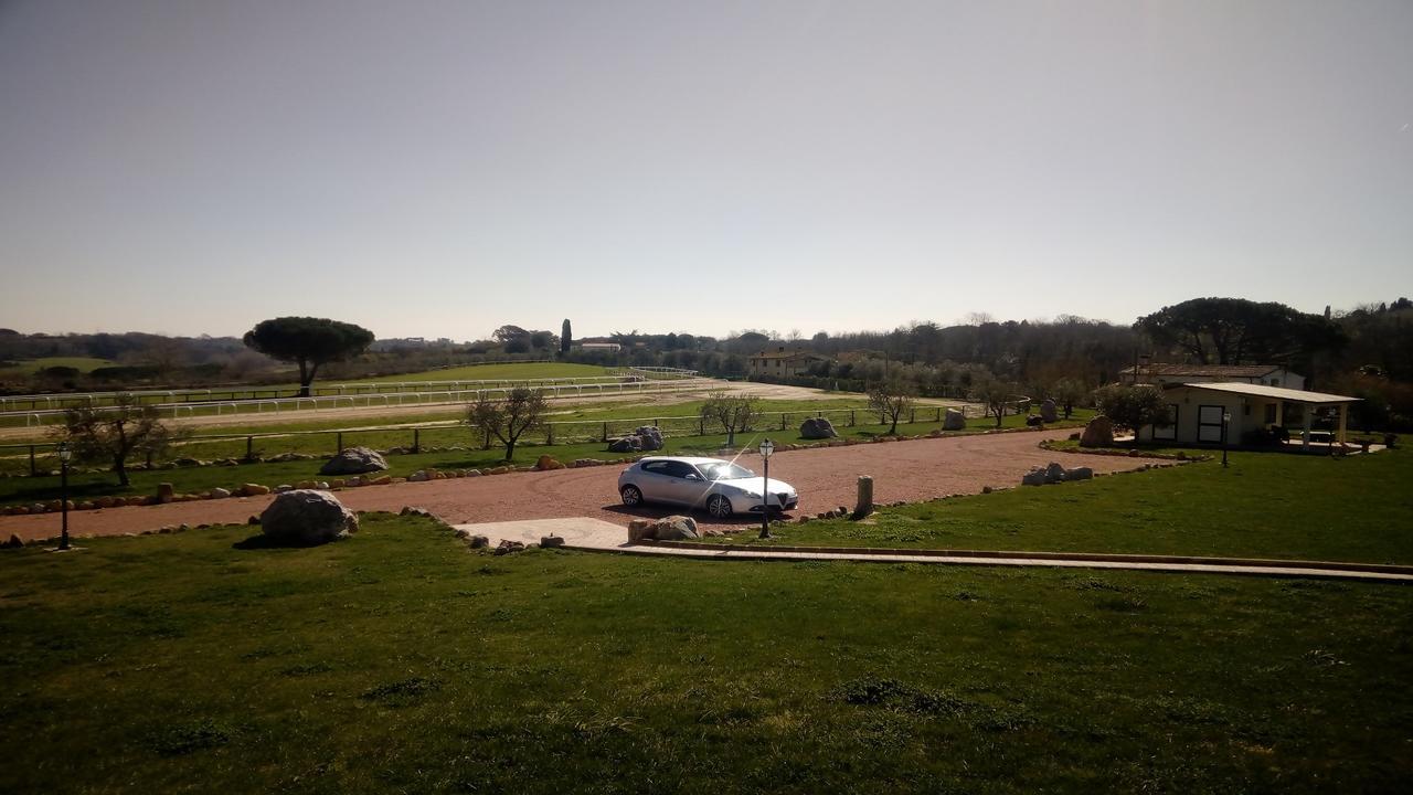Agriturismo Deni Apartment Cenaia Luaran gambar