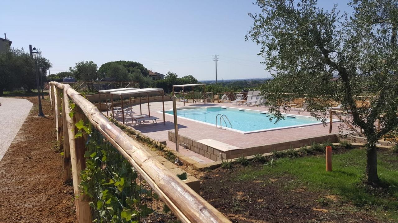 Agriturismo Deni Apartment Cenaia Luaran gambar