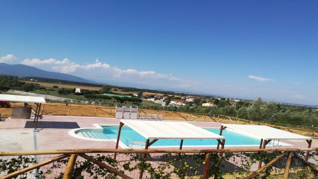 Agriturismo Deni Apartment Cenaia Luaran gambar